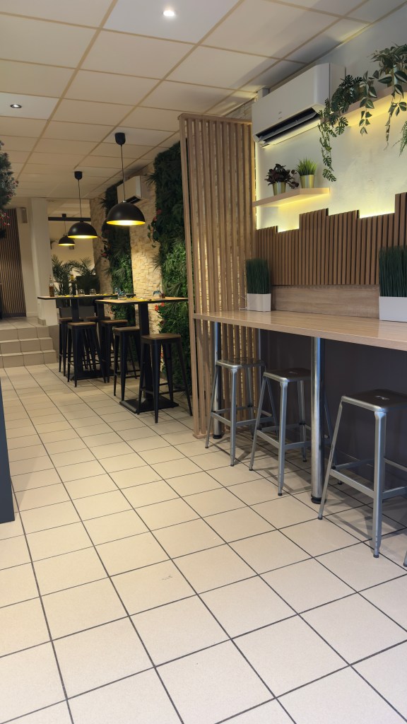 Intérieur de Comptoir Pizza à Écully