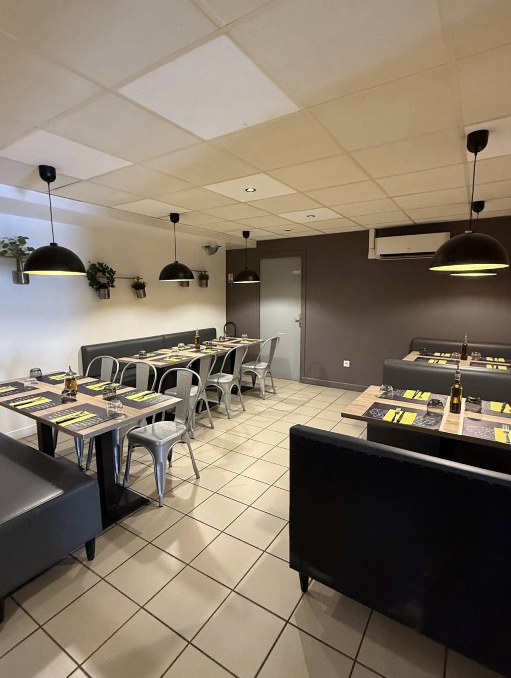 Intérieur de Comptoir Pizza à Écully